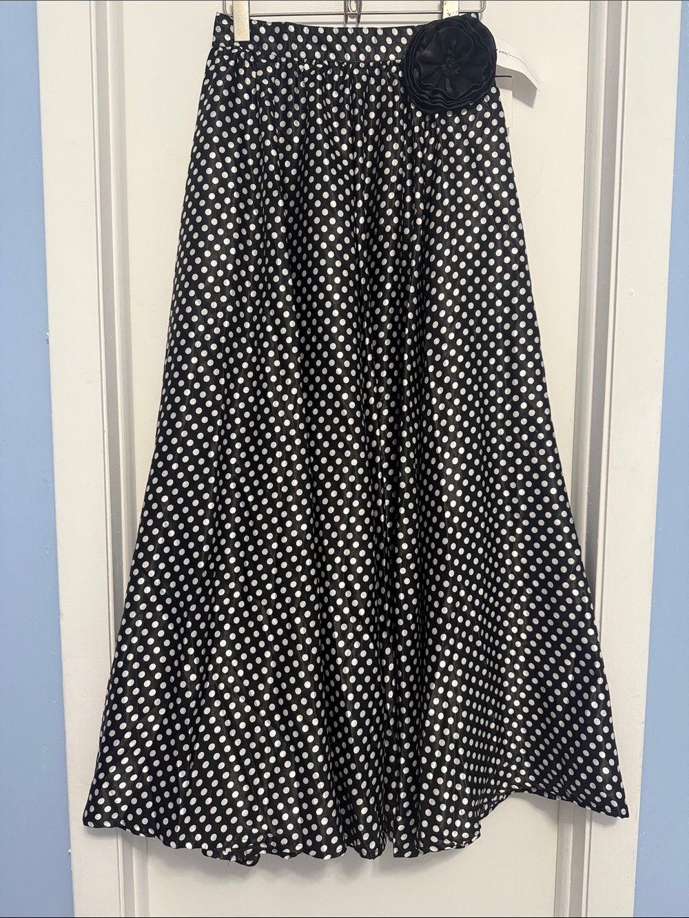 Black and White Polka Dot A-Line Maxi Skirt with Waist Rosette